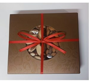 6| Bertoletijų riešutų ir migdolų riešutų rinkinys, 425 g (194 x 165 x 40 mm)