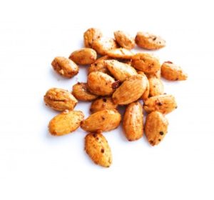 Migdolai blanširuoti sūdyti ir kepinti su paprika